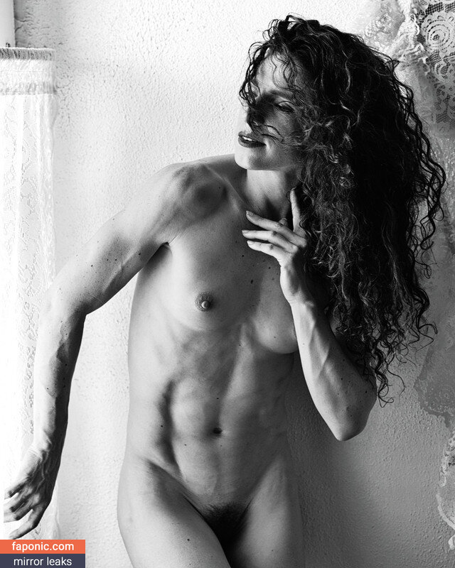 Keira Grant