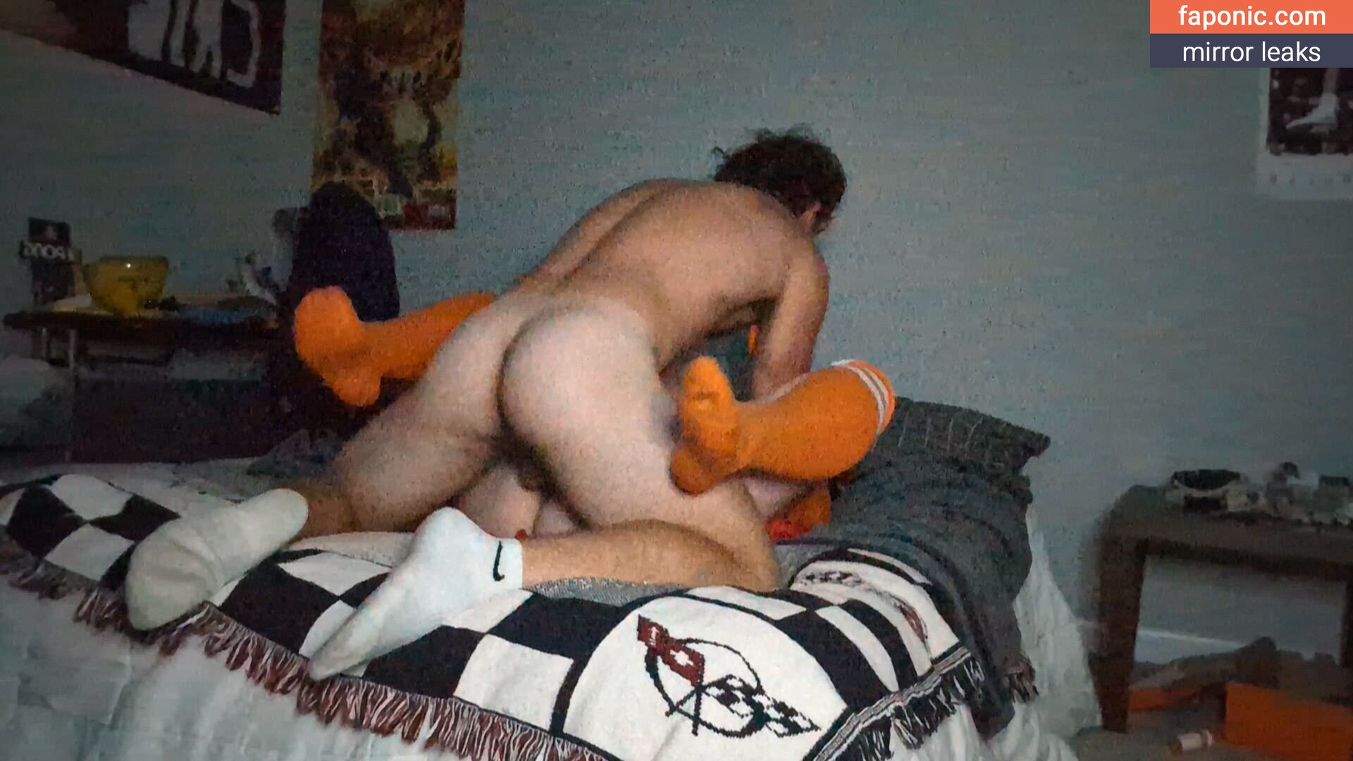kinkeeklown