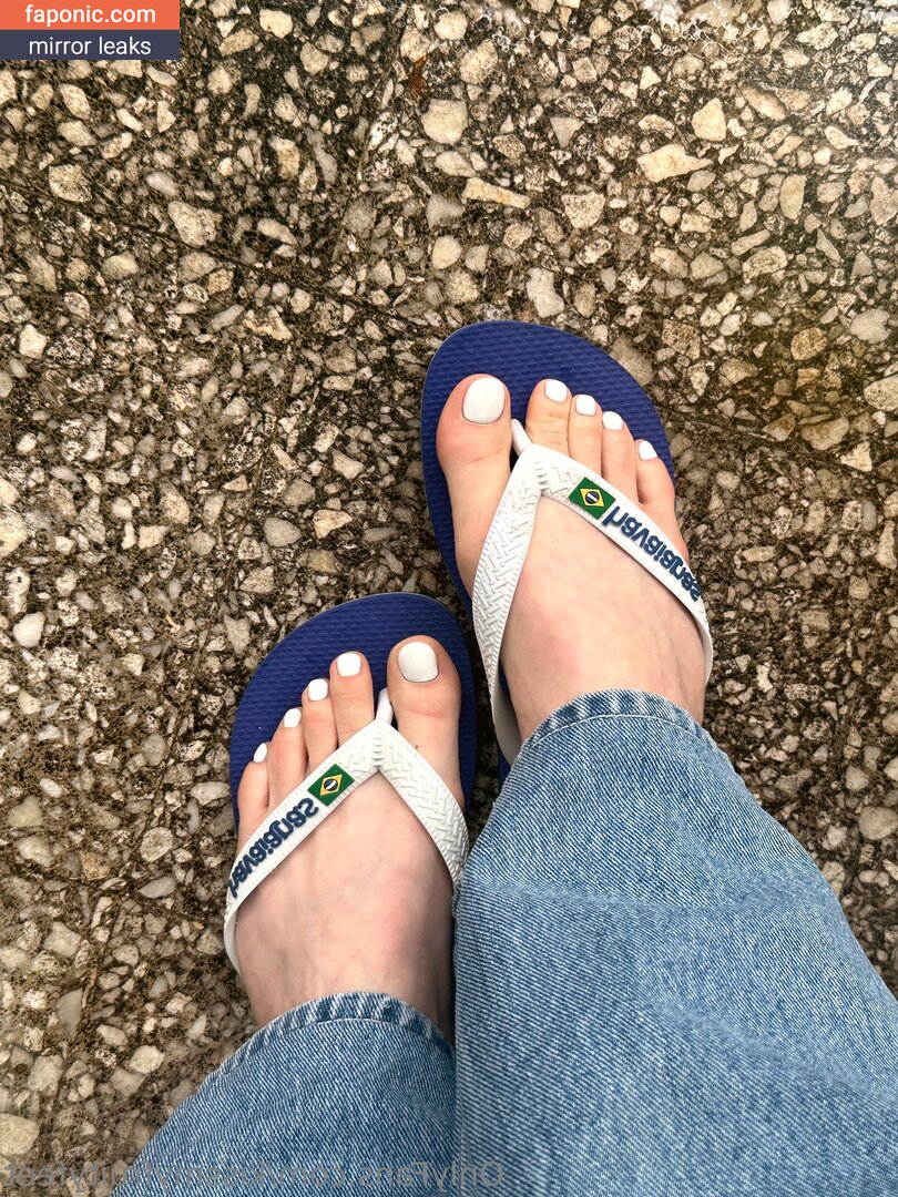 kissmyfruityfeet