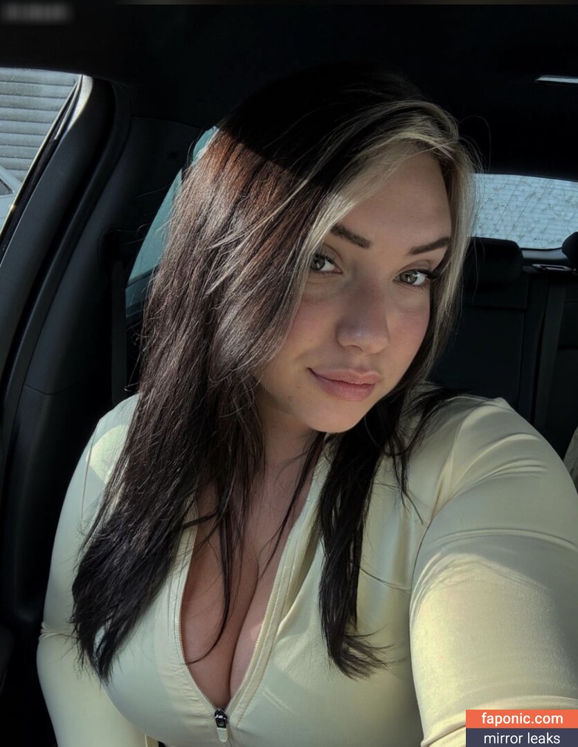 Lara.Marie.v__