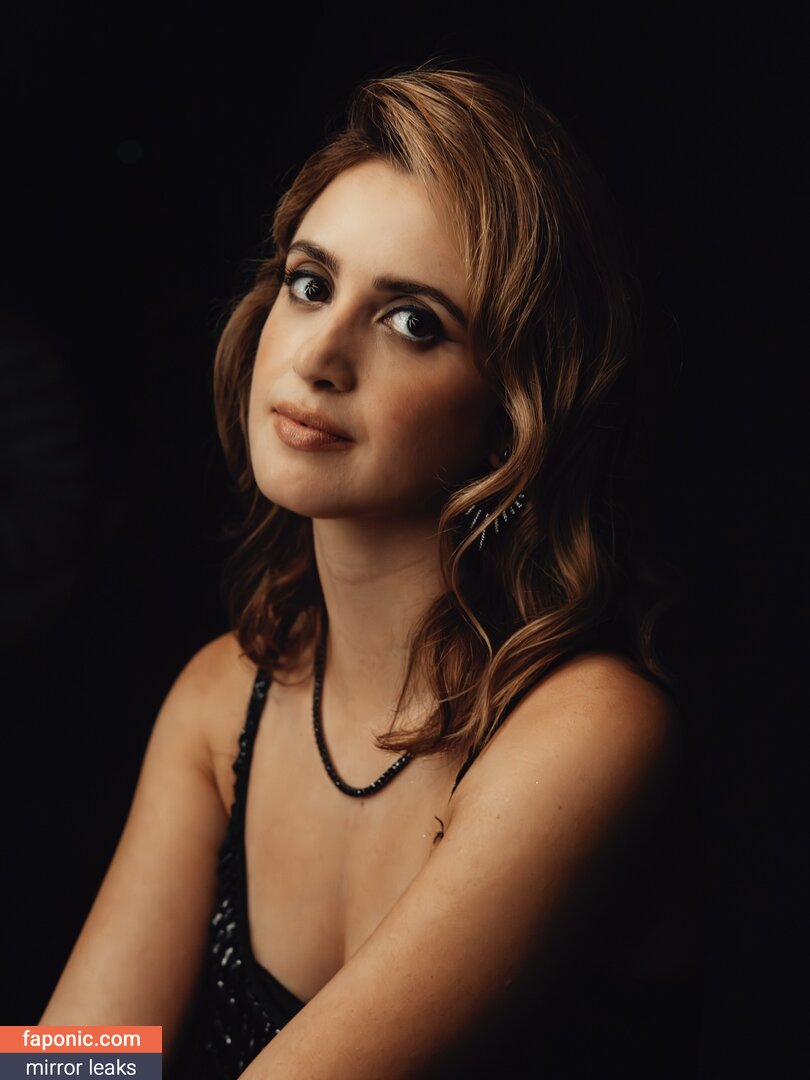 Laura Marano