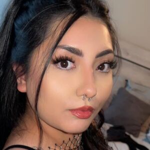 Leeeenaq
