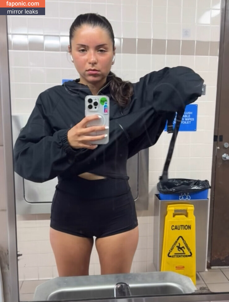 Lexa Gates