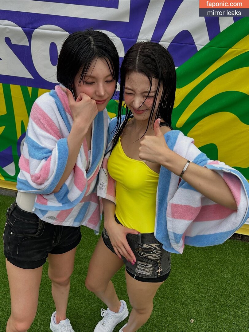lia_loves___