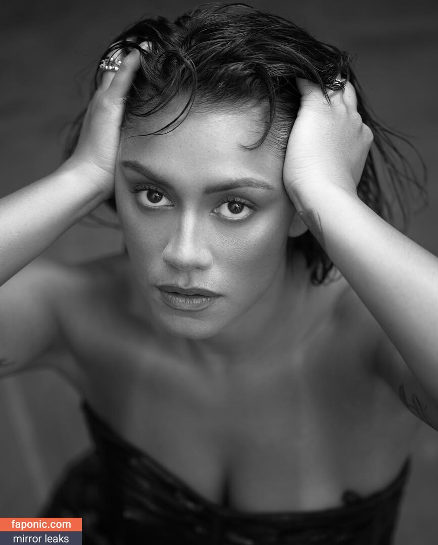 Luciane Buchanan