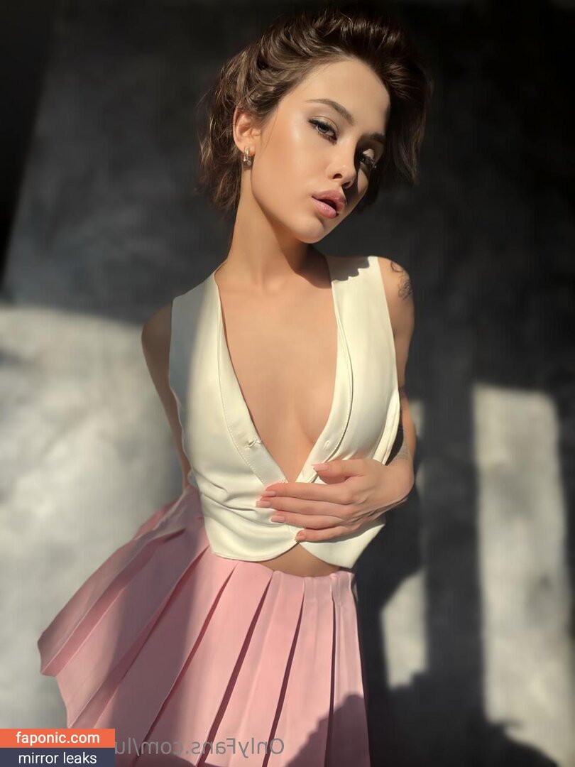 lush_luna69
