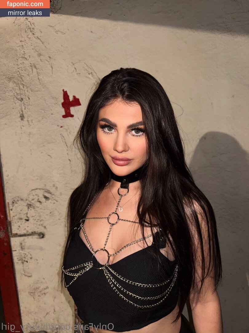 Luxury Girl
