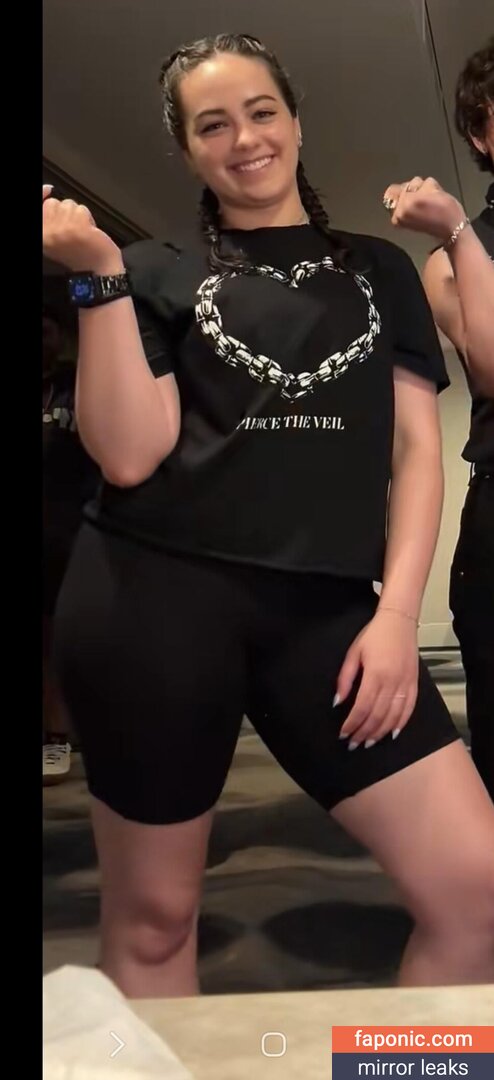 Mary Mouser