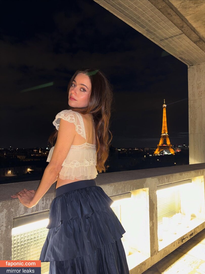 Molly Gordon
