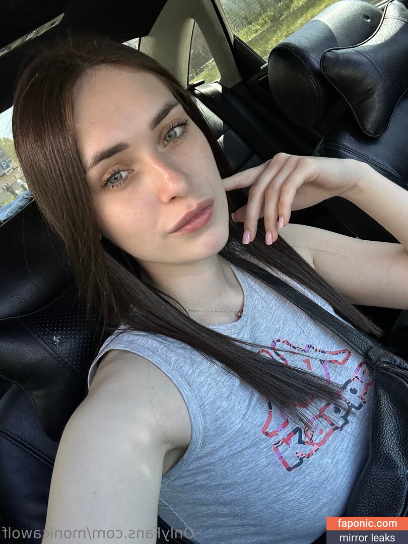 monicawolf