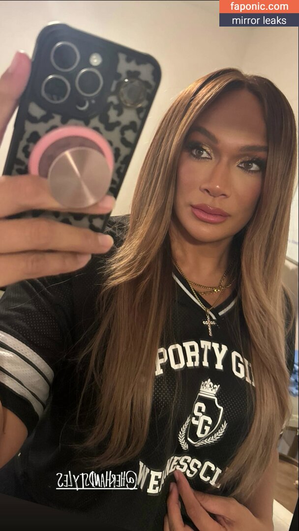 Nia Jax