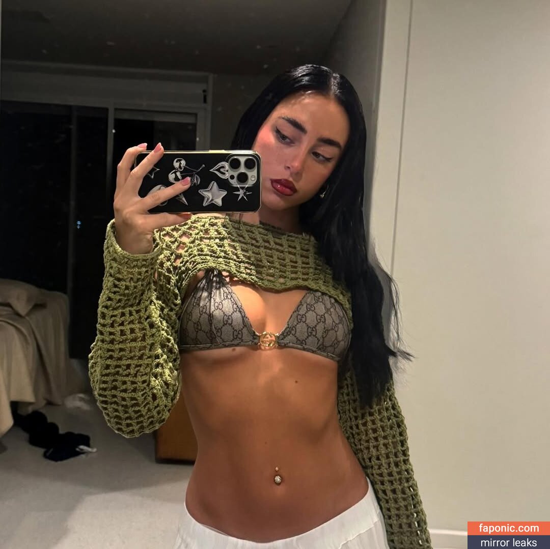 Nicki Nicole