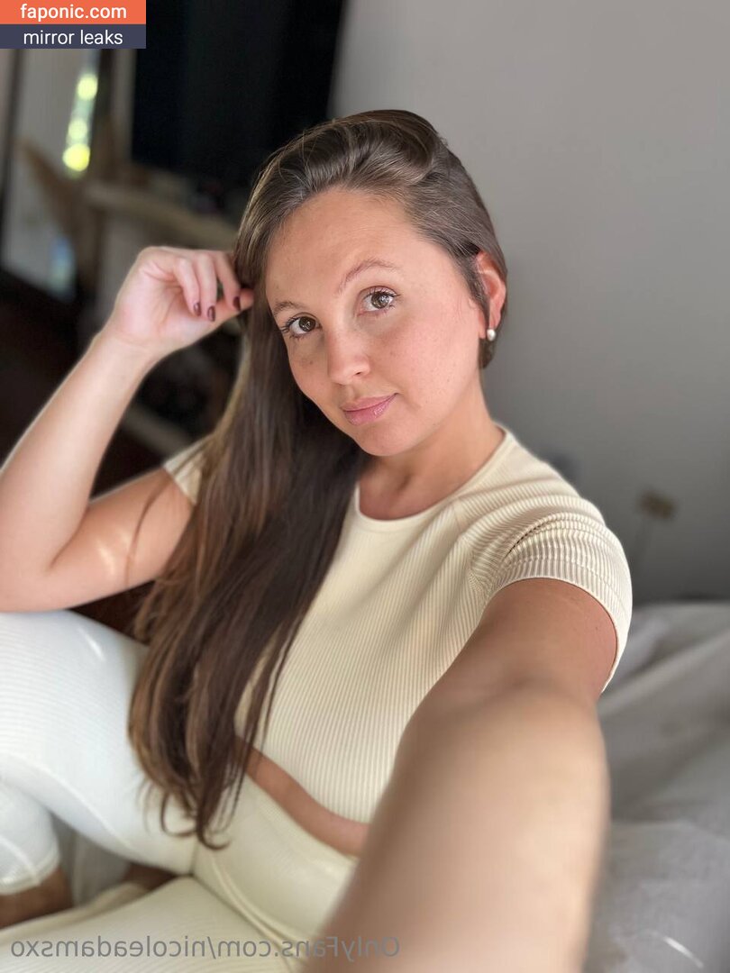 nicoleadamsxo