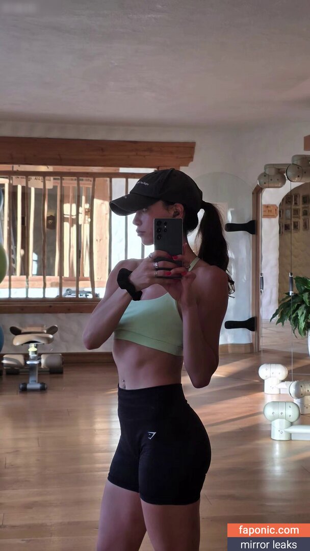 Nina Chuba