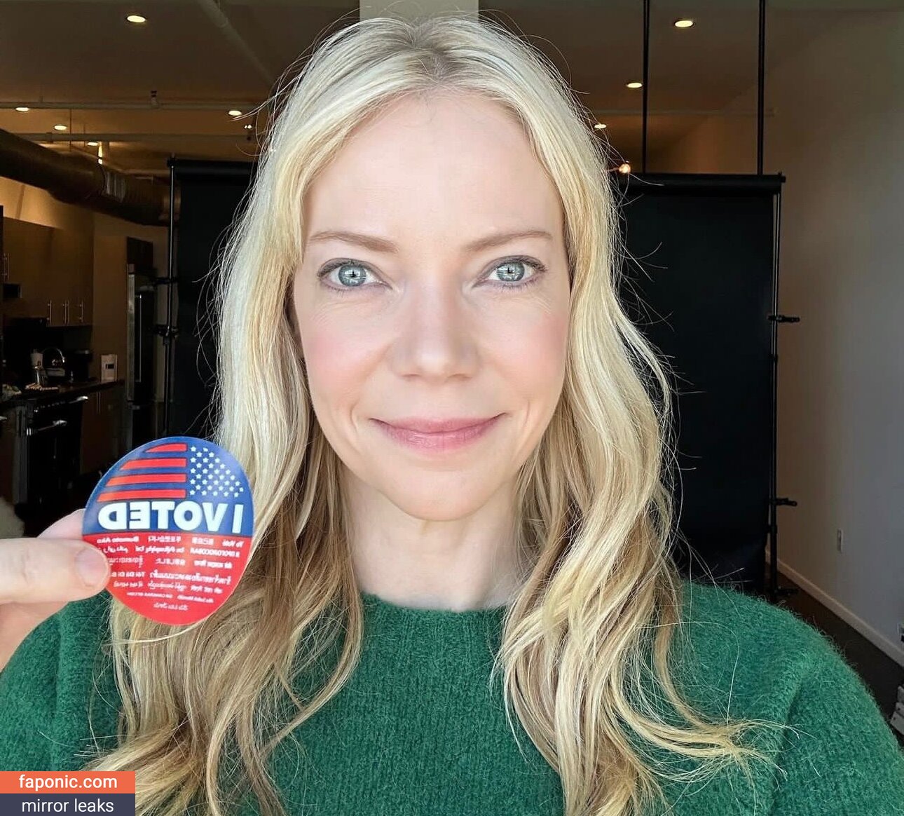 Riki Lindhome