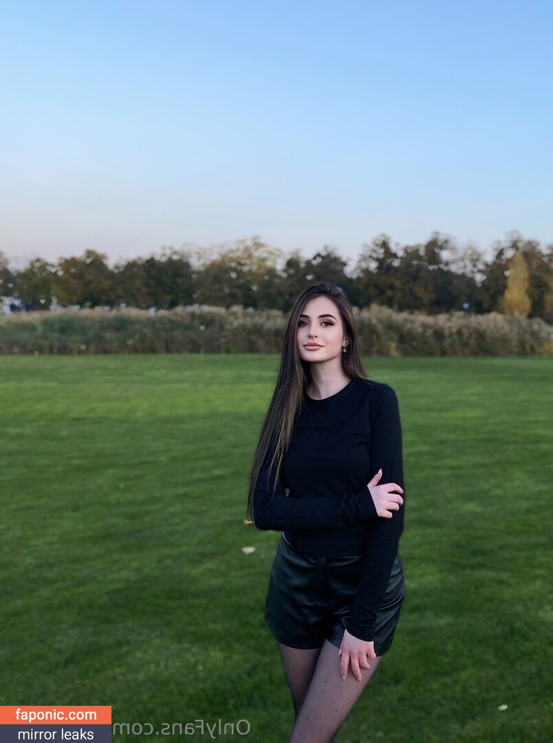 rosebraun