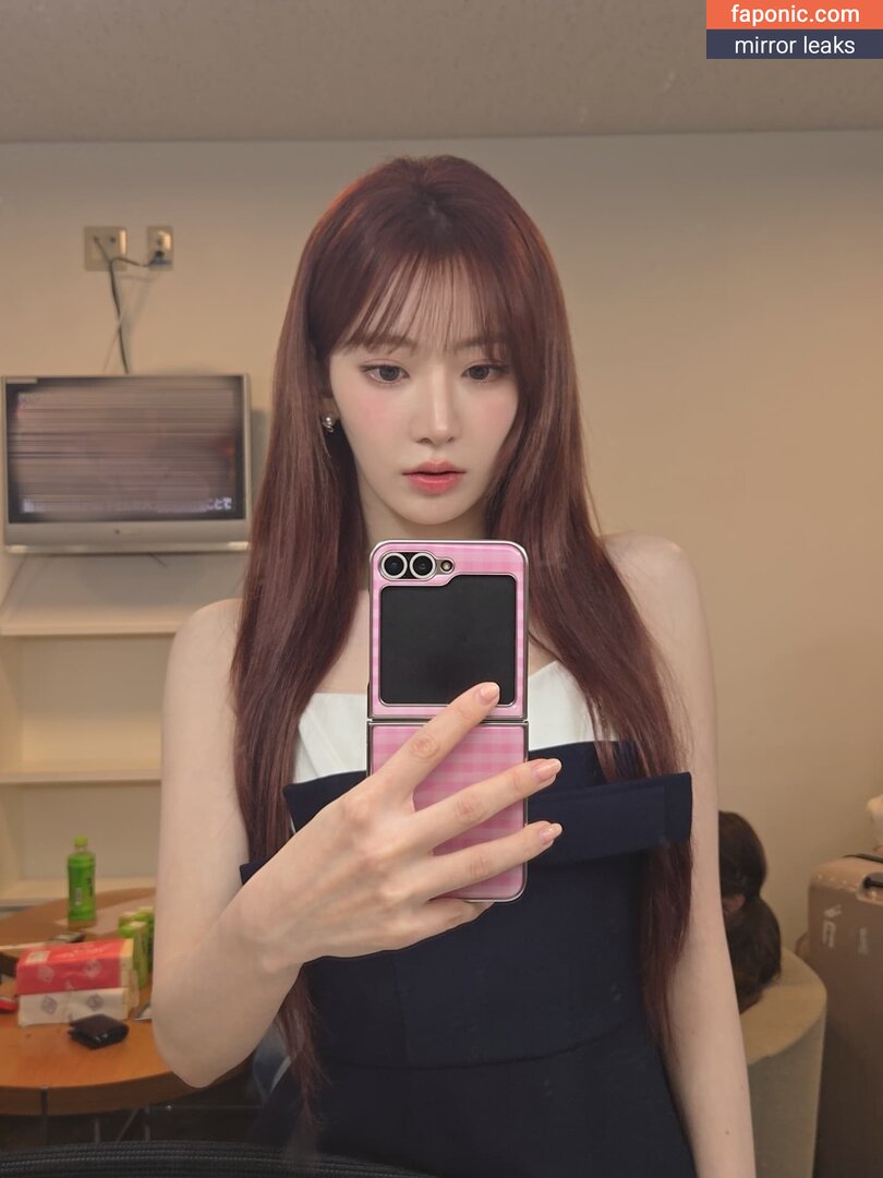 Sakura Miyawaki 宮脇 咲良