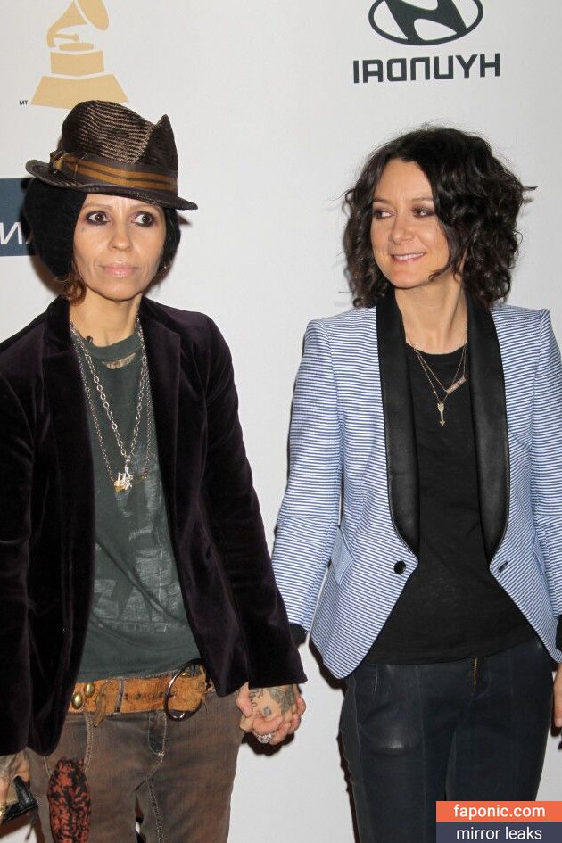 Sara Gilbert