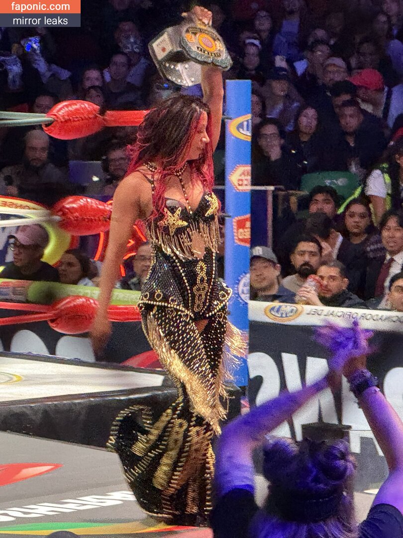 Sasha Banks