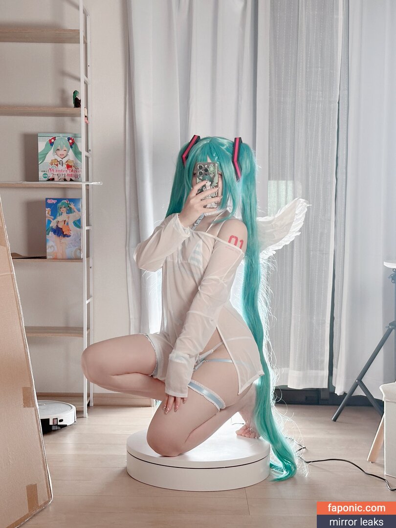 Saya Scarlet