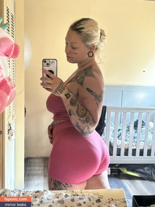 Sexy Tatted Supernova00