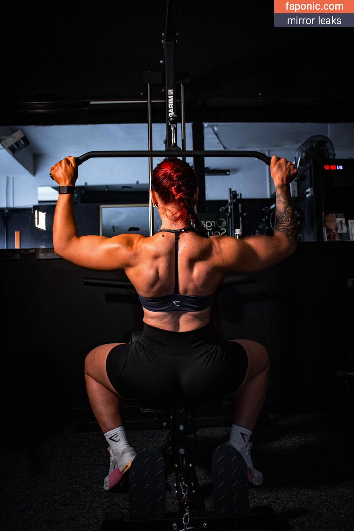 Strong AND Curvy Women