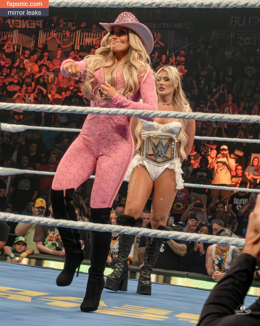 Trish Stratus
