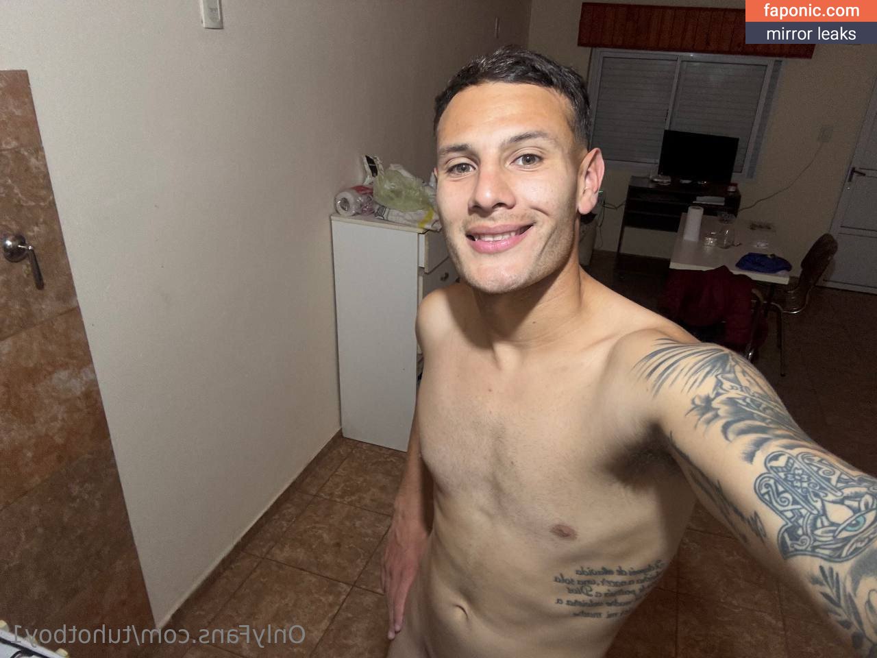 tuhotboy1