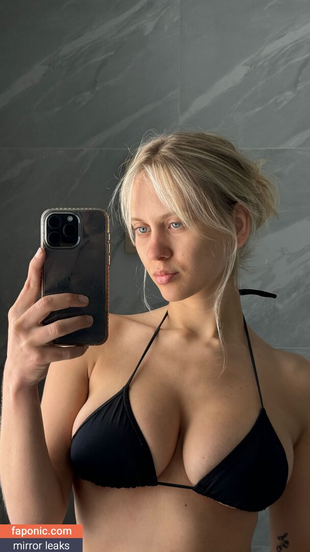 Tyler Bella Davis