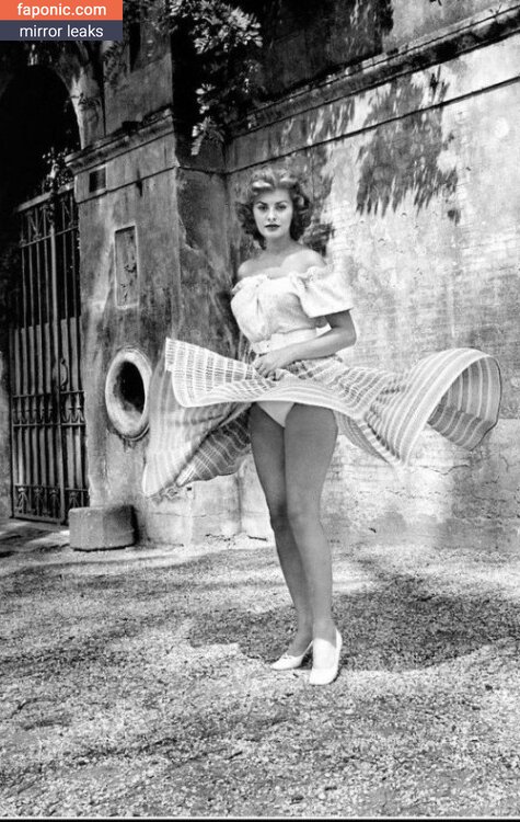 Vintage Starlets