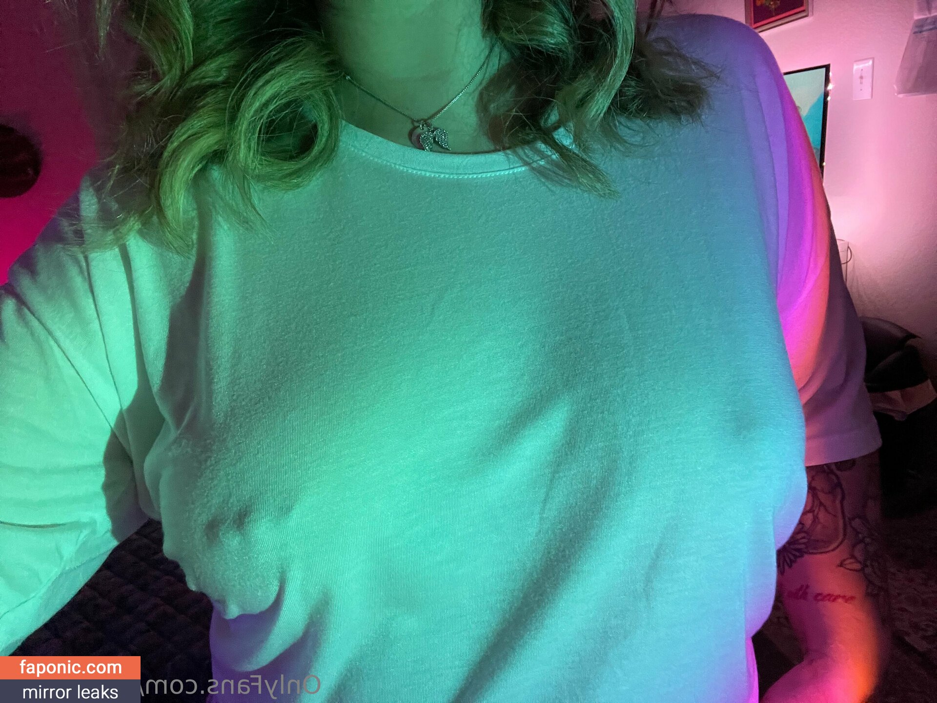 xtaayyeex