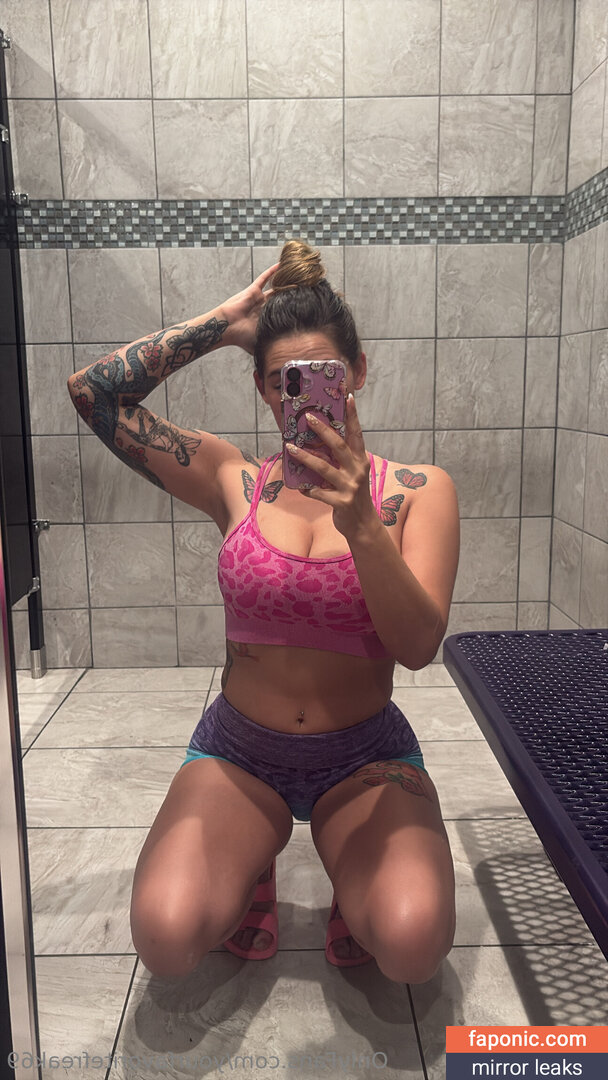 yourfavoritefreak69